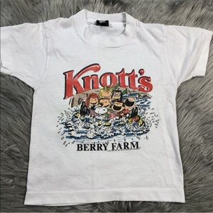Vintage Knotts Berry Farm White Snoopy Peanuts Kids T Shirt